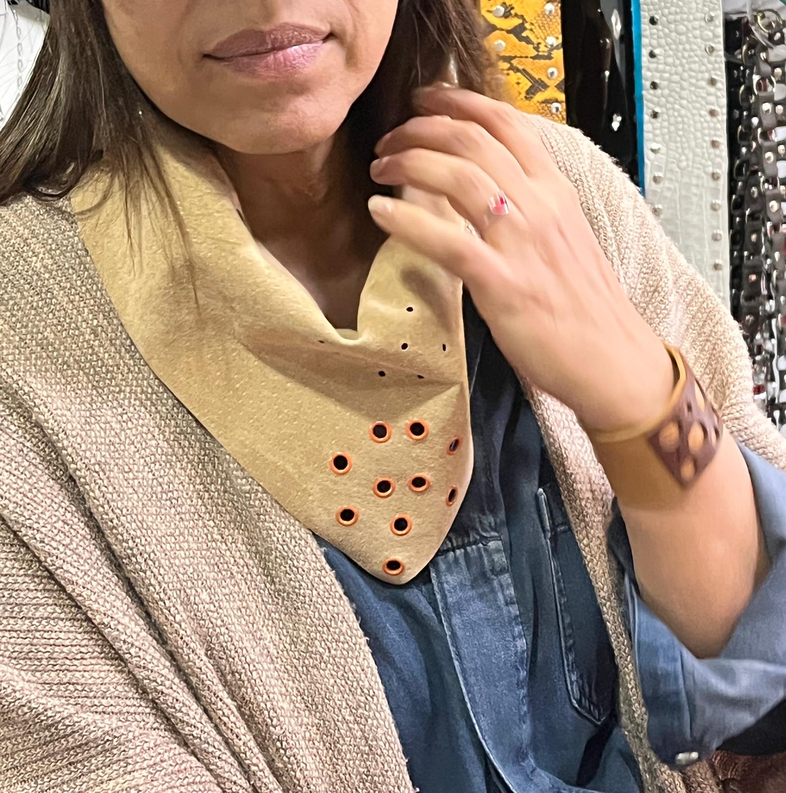 Pashmina de Gamuza